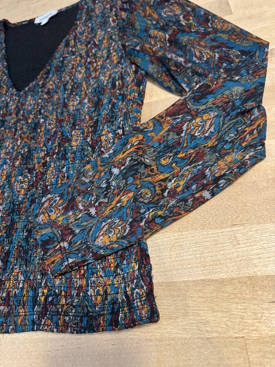 Evereve Multicolor Paisley Smocked V-Neck Long Sleeve Top - Picture 3 of 7